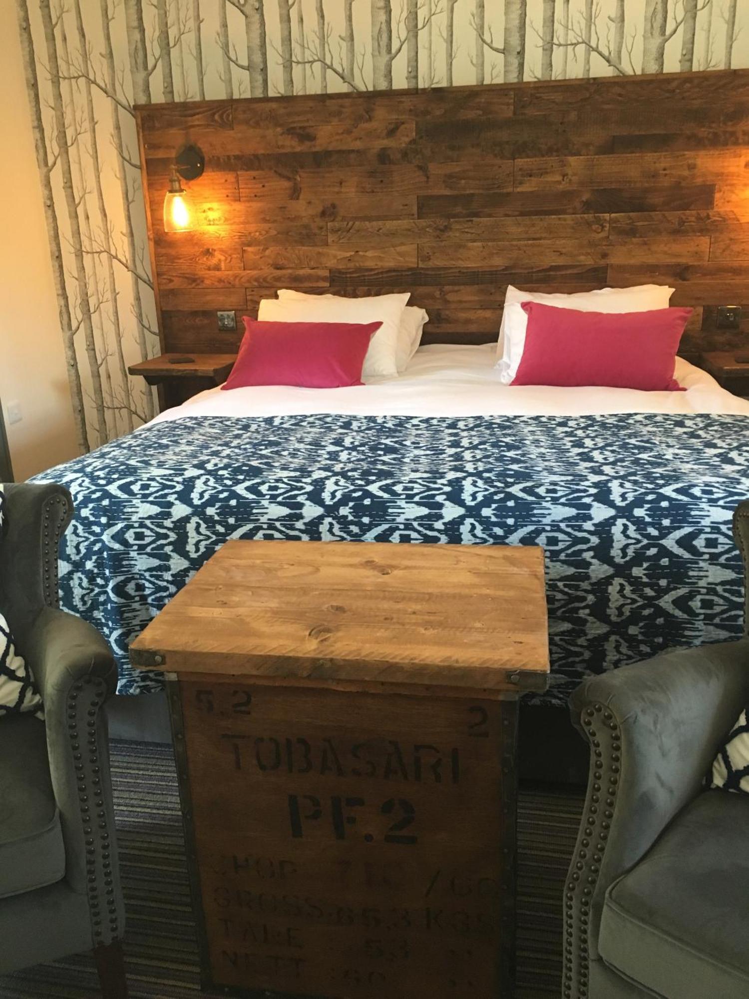 The Crown, Hutton Le Hole Villa Room photo
